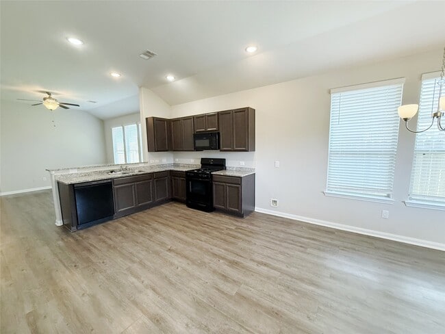 Building Photo - 14613 E Pine Heart Dr