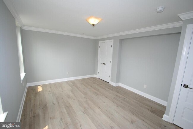 Building Photo - 23 E Union St