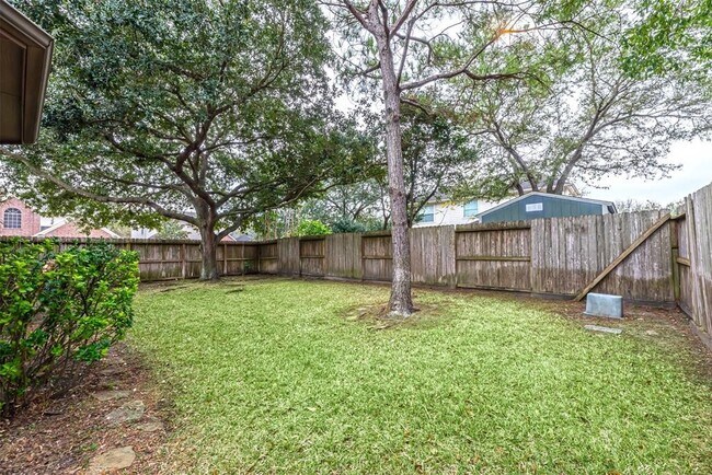 Building Photo - 9815 Rock Pass Dr