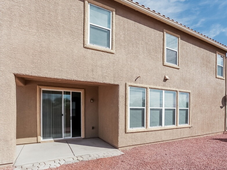 Building Photo - 1021 Equator Ave