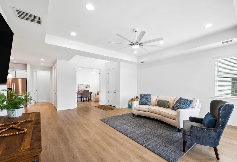 Building Photo - 8570 Island Breeze Ave