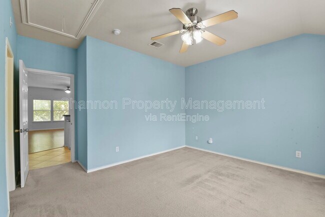 Building Photo - 2711 Polk St