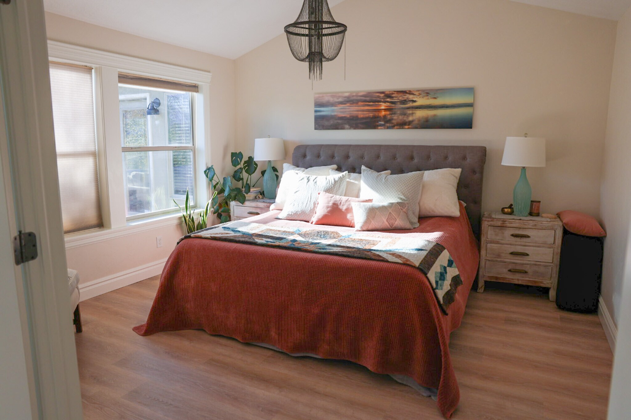 Building Photo - 284 S 550 E