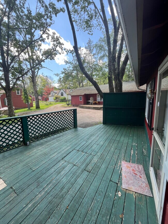 Building Photo - Chestnut Grove Village 17, 18, 19