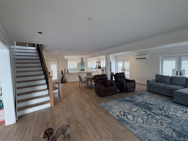 Building Photo - 2 Bay 9th St