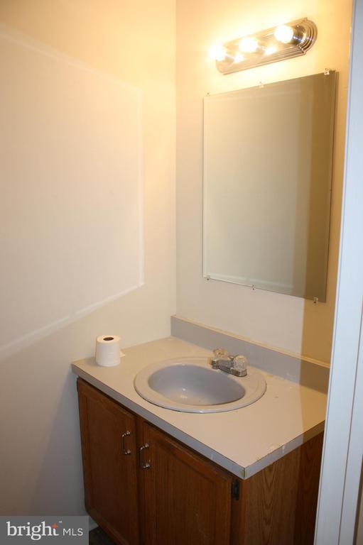 Building Photo - 516 Colgate Ct