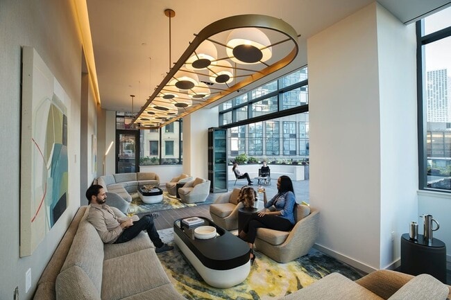 Building Photo - 250 Ashland Pl