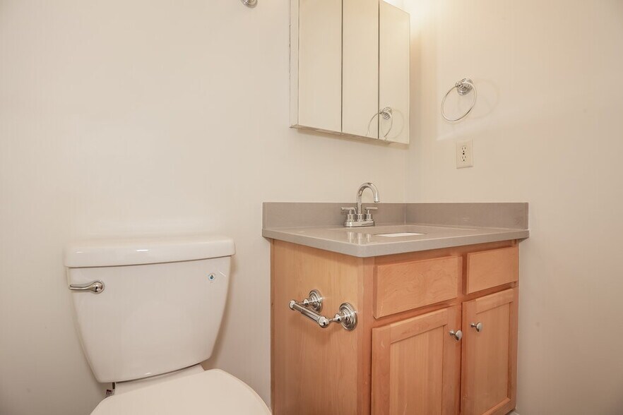 Building Photo - 9517 Bird Watch Ln