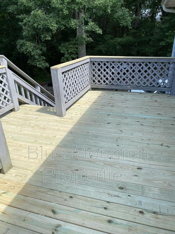 Building Photo - 5249 Clearwater Lake Rd