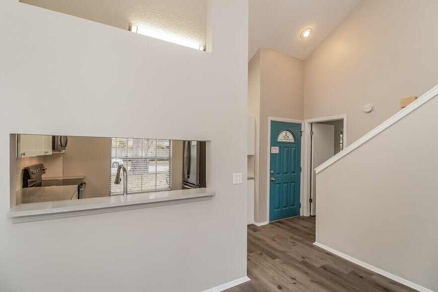 Building Photo - 3408 Laurel Dale Dr