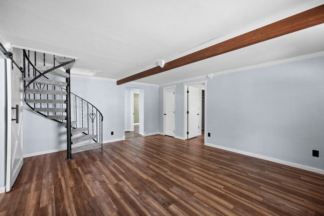 Building Photo - Lidgerwood Area 4 Bedroom 2 Bathroom Home!
