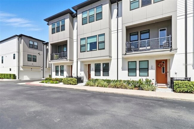 Building Photo - 2511 N Grady Ave