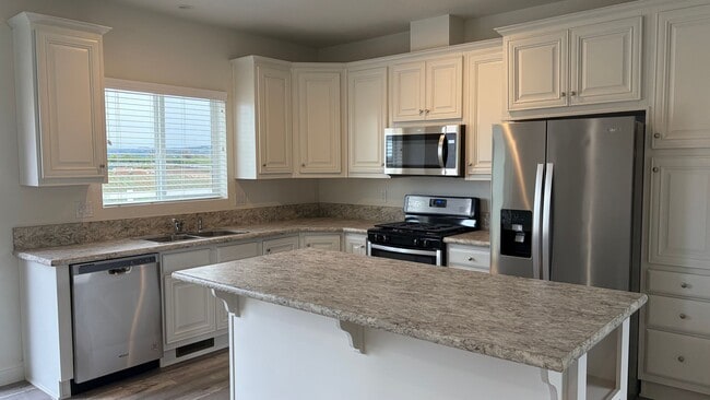 Building Photo - 40528 Calle Cancion