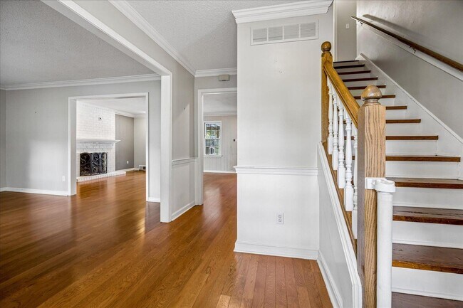 Building Photo - 2836 Baytown Cove