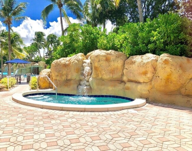 Building Photo - 10700 NW 66th St