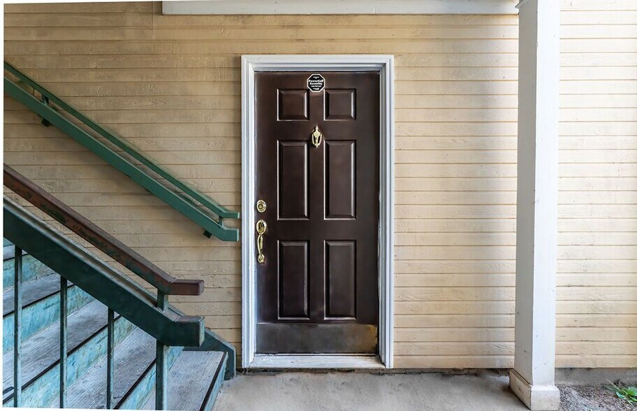 Building Photo - 414 Ridge Creek Dr