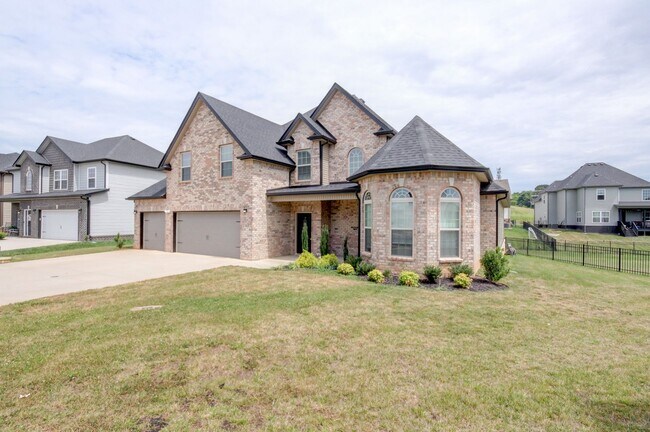 Building Photo - mega Huge wow. 4 bed 3 bath.