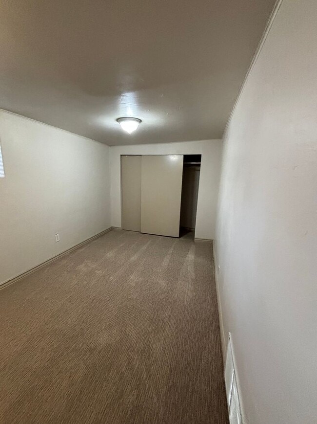 Building Photo - Salt Lake Cottage home 3 bed, 2 baths