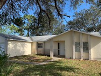Building Photo - 185 Cinnamon Lake Cir