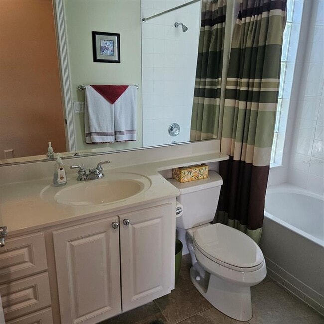 Building Photo - 13415 Coluccio St