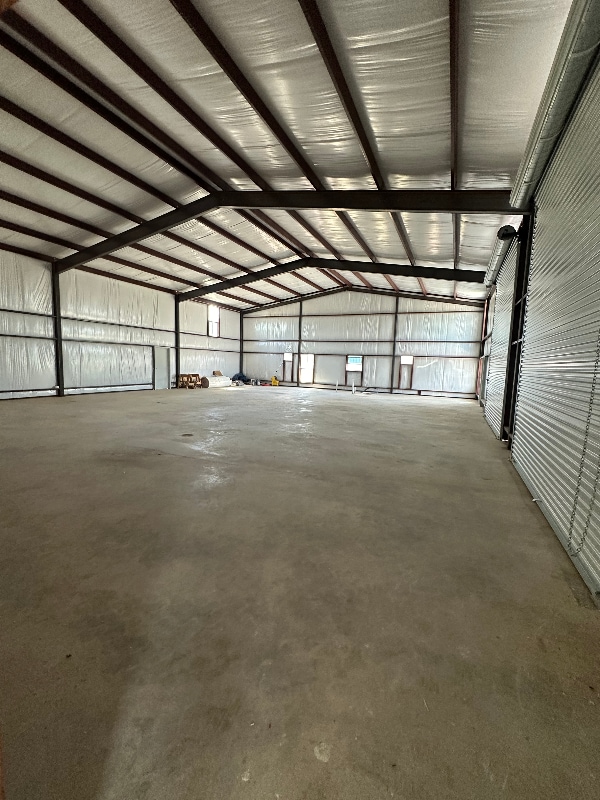 Building Photo - 4070 Old Lorena Rd