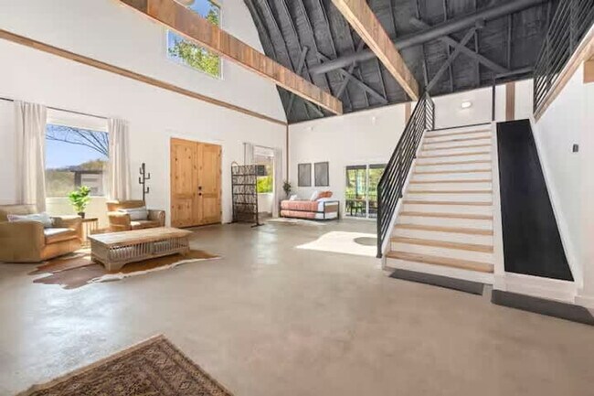 Building Photo - 8442 E McNelly Rd