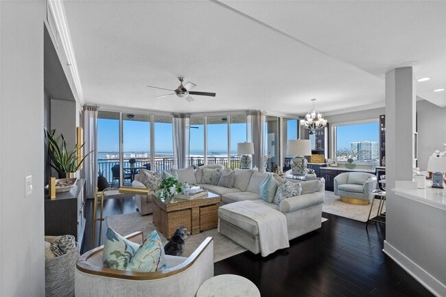 Building Photo - 5823 Bowen Daniel Dr