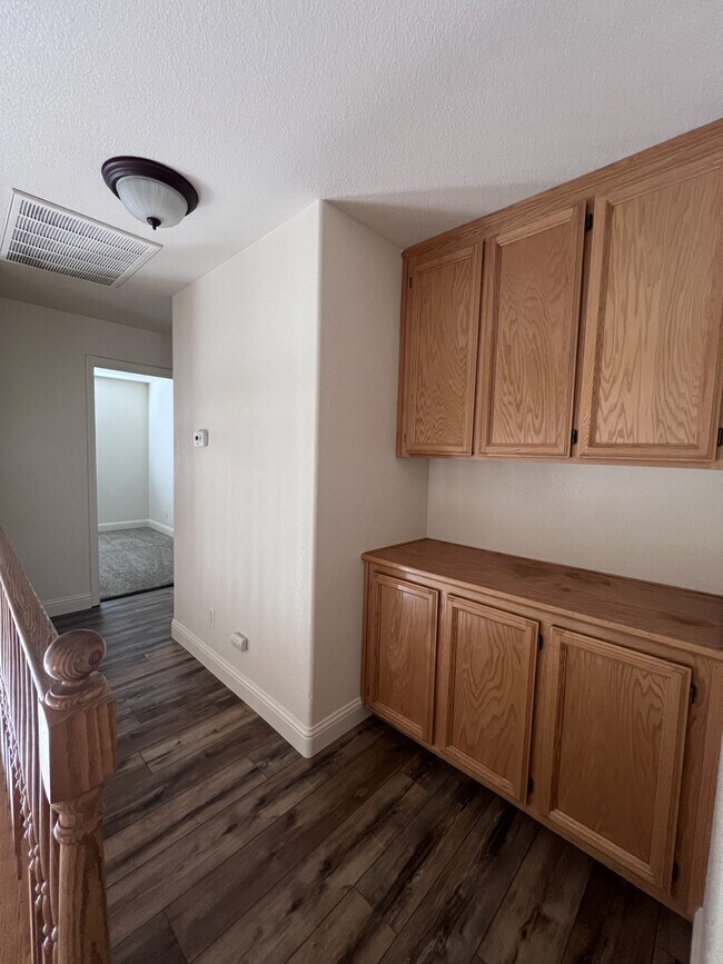 Building Photo - 1694 Shay Way