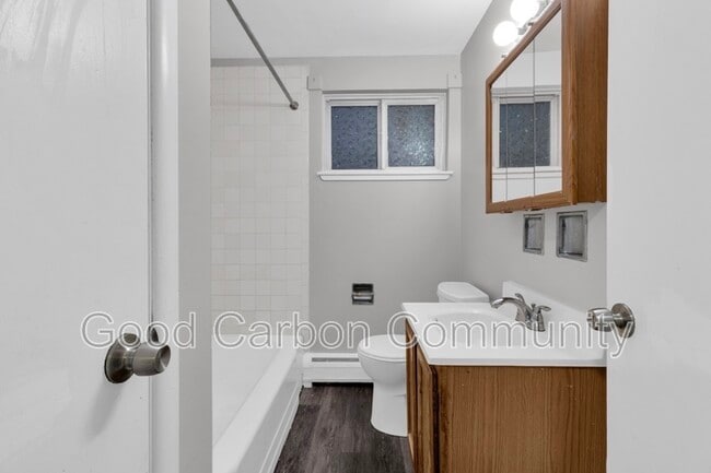 Building Photo - 5451 Creekside Ct