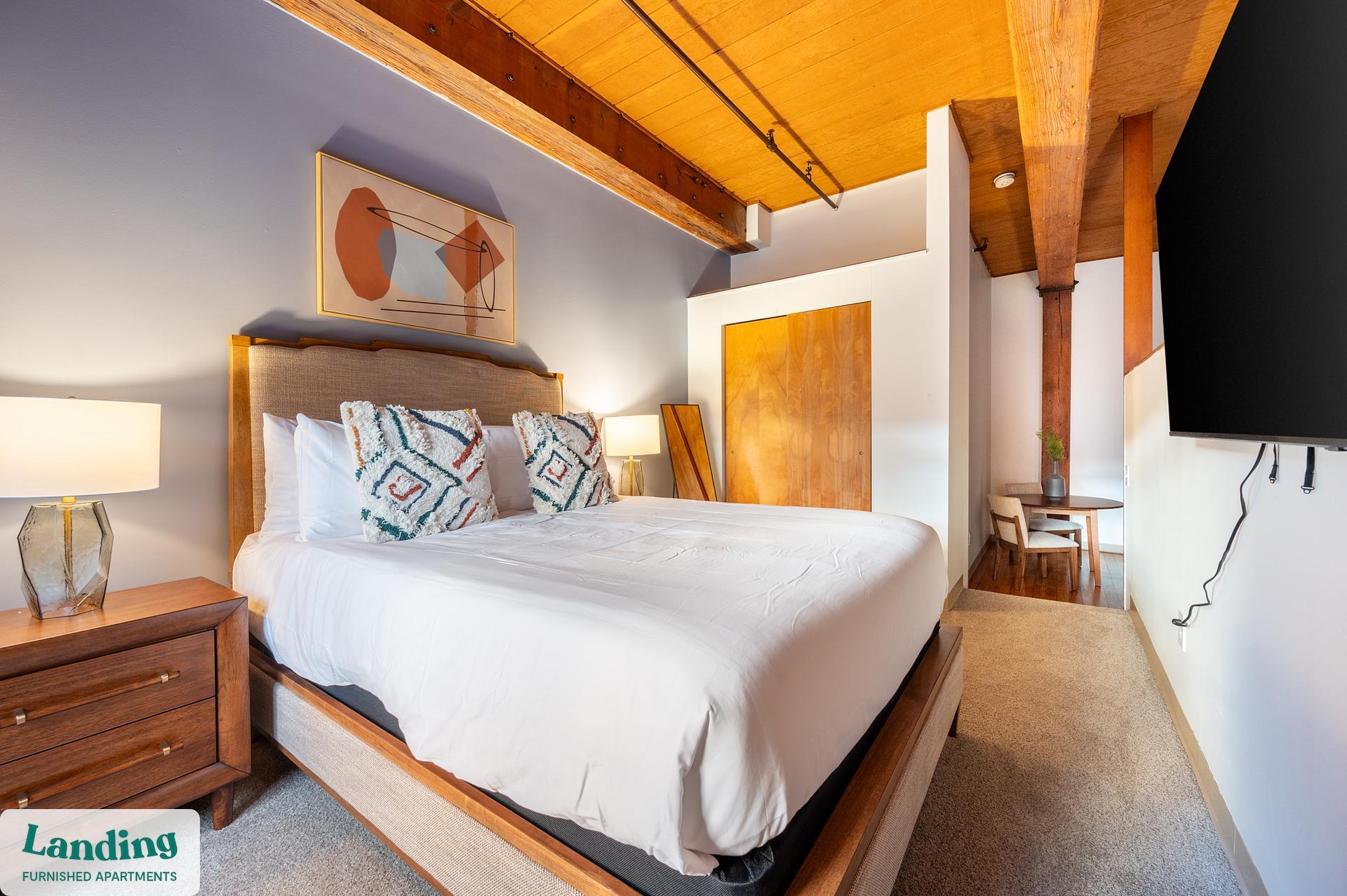 Building Photo - 45 Willow St