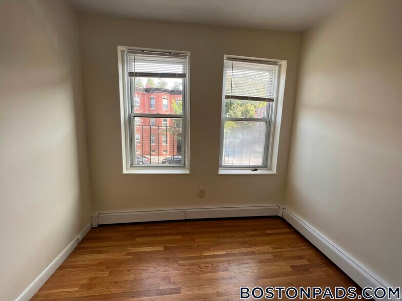 Building Photo - 49 S Huntington Ave