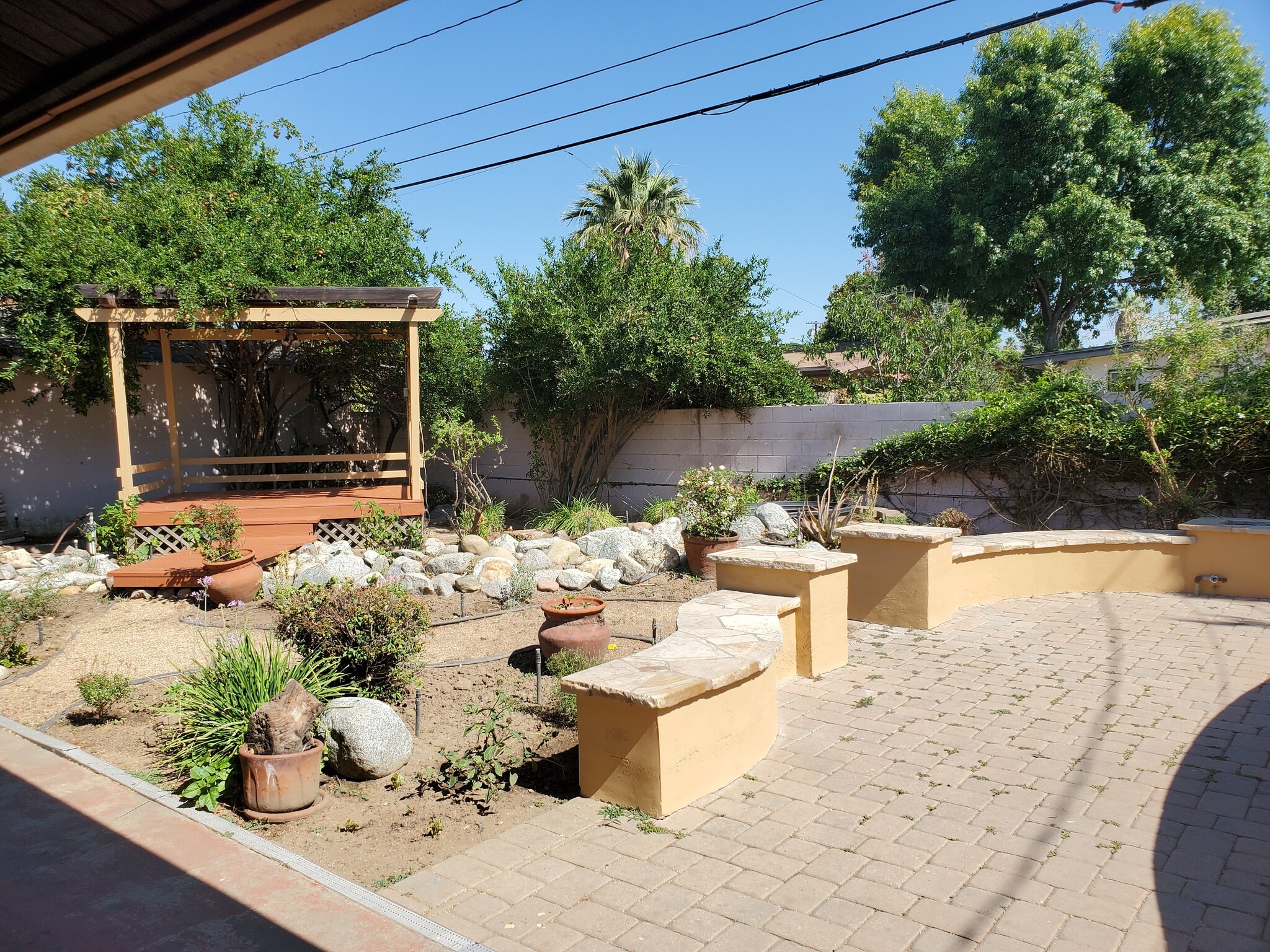 Gazebo sitting area and lovely yard to relax in. - 17961 Lull St