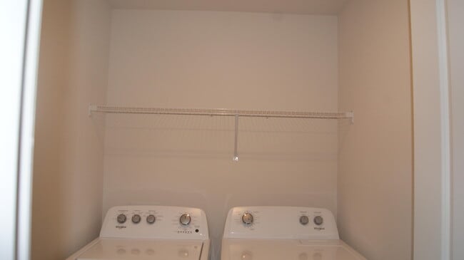 Building Photo - 188 Wall St