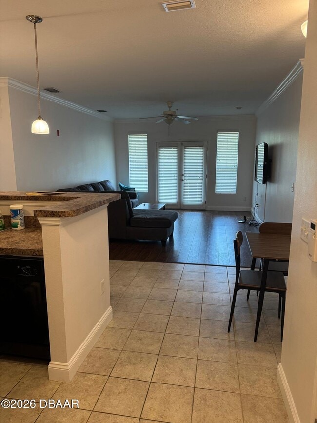 Building Photo - 1185 SW 9th Rd