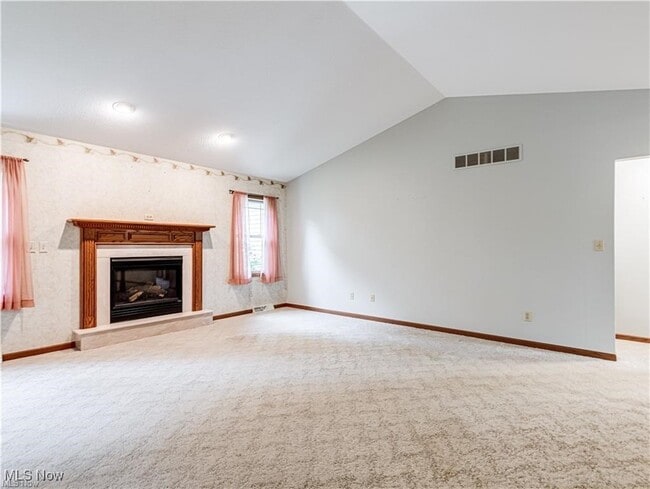 Building Photo - 893 West St