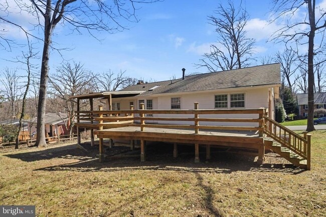 Building Photo - 9116 Hamilton Dr