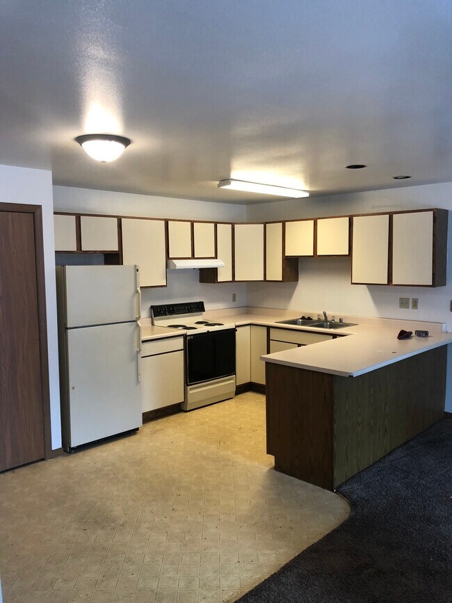 Kitchen - Two Bedroom Units located at 110 Cimarron Ct in Oshkosh
