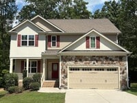 Building Photo - Recently updated 4 Bedroom 2.5 Bath