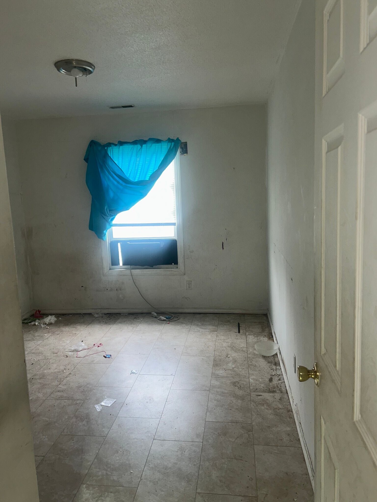 Building Photo - 1104 N 41st St