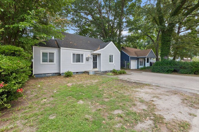 Building Photo - Move In Ready Norfolk Home!!