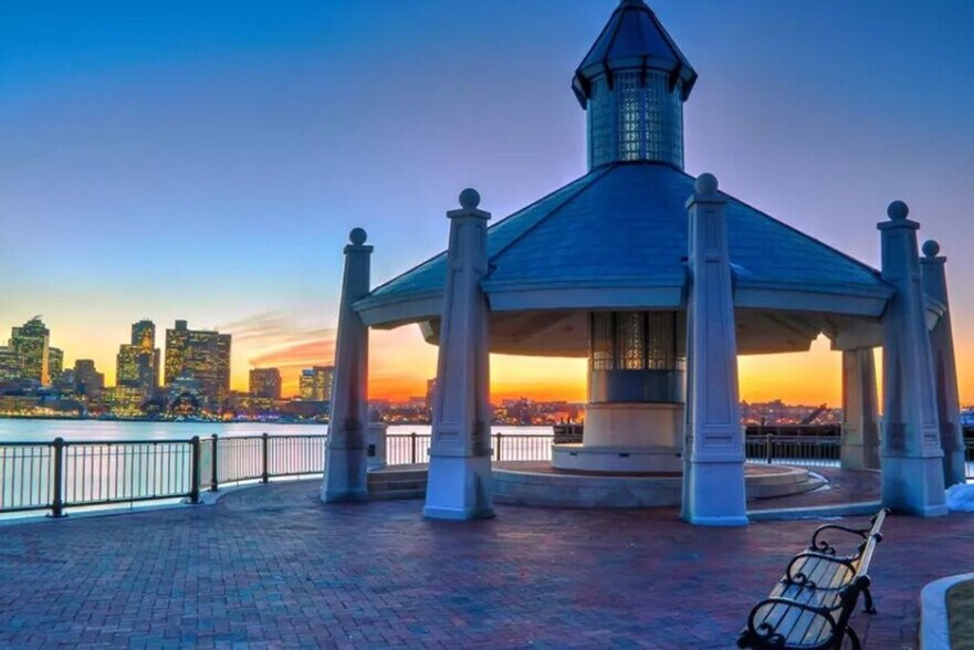 Building Photo - 155 Porter St