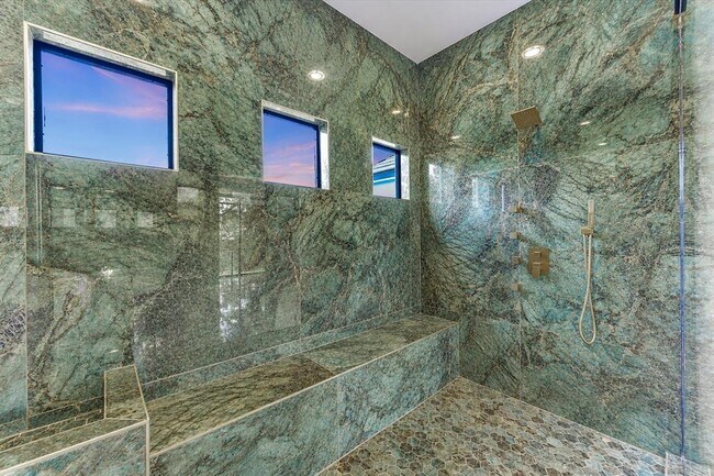 Building Photo - 9409 Bell Mountain Dr