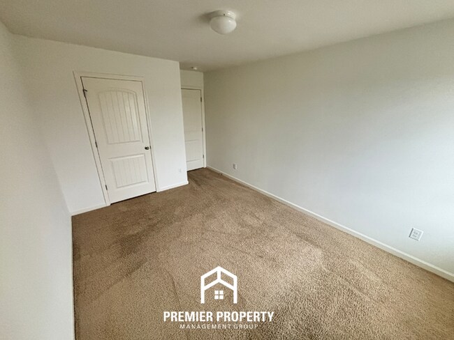 Building Photo - Beautiful 3BR/2.5BA Bessemer Home with Granite Kitchen, Fireplace & Covered Patio