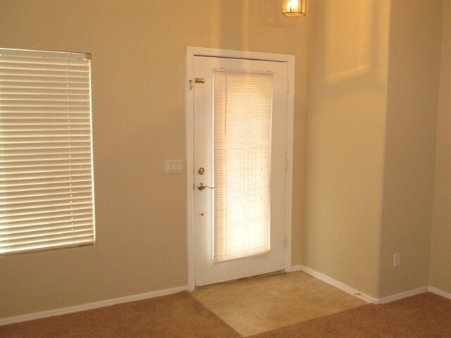 Building Photo - 126 S 220th Dr