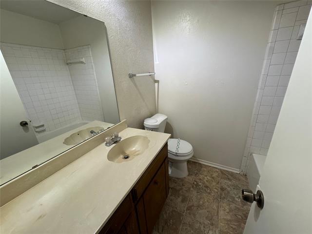 Building Photo - 5604 Macgregor Dr