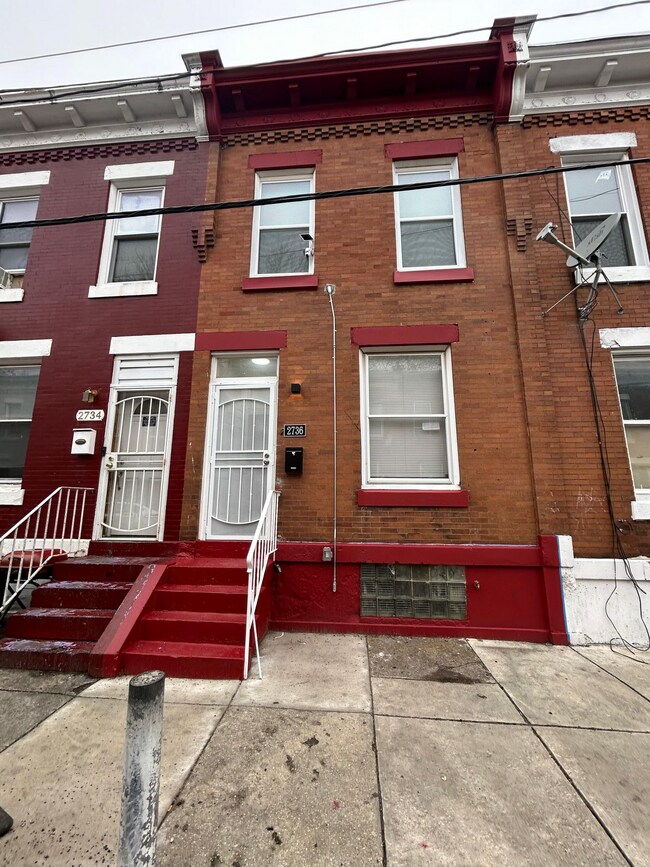 Building Photo - 2736 N Croskey St