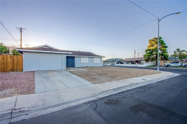 Building Photo - 4153 Crater St