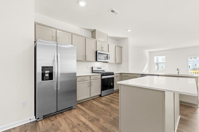 Building Photo - 2259 Horton Pk Dr