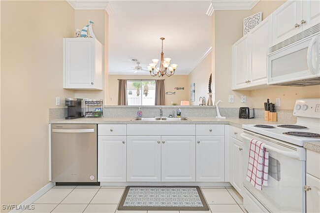 Building Photo - 3613 Pine Oak Cir