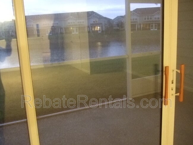 Building Photo - 7002 Roundleaf Dr